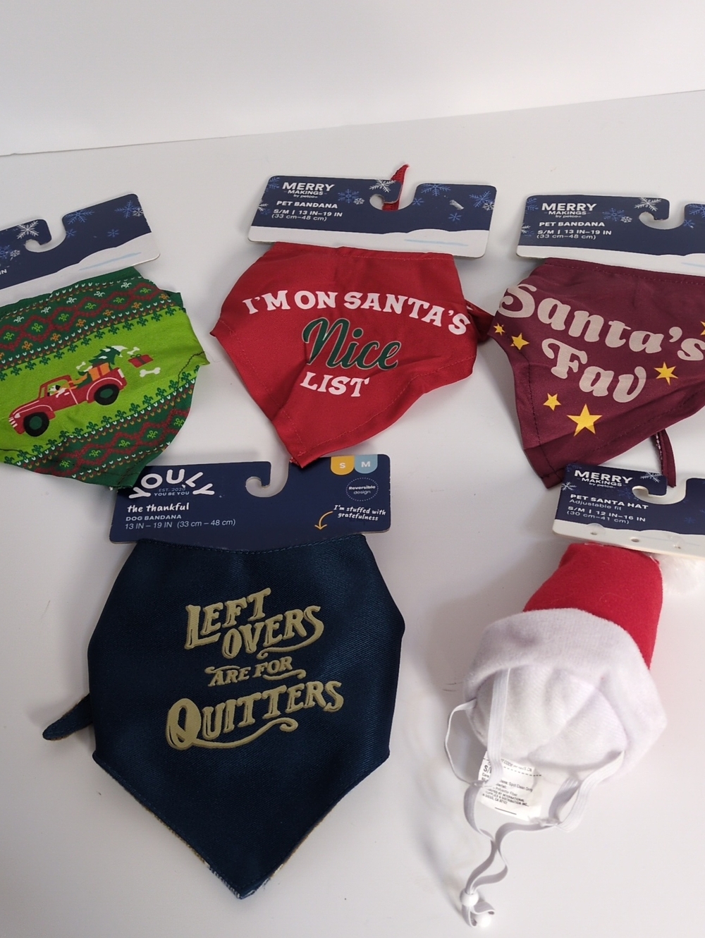 NWT Holiday Pet Accessories Lot 5 Pc Small Medium Santa Hat Bandanas Petco